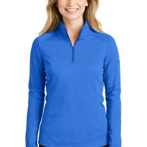 The North Face Women's Blue quarter zip